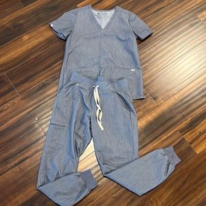 Figs scrubs set